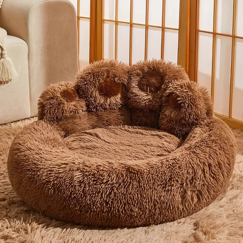 Multi-Cat Family Kennel: Keep Your Furry Friends Warm and Safe in Winter