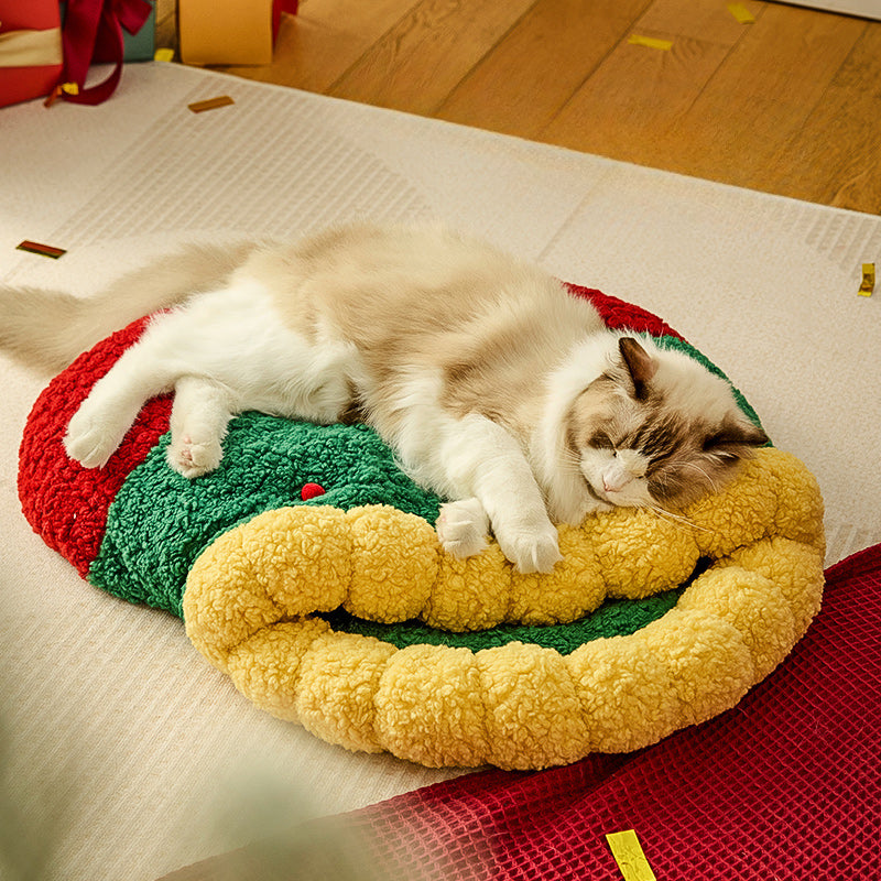 Cat nest winter warm semi-sealed kennel Christmas deep sleep cat tunnel quilt cat sleeping bag Christmas tree