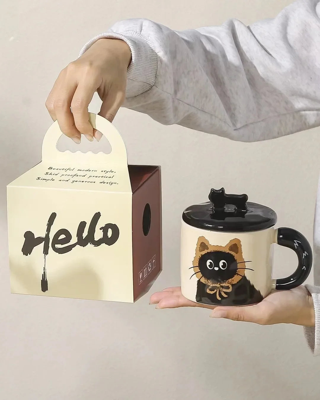 Creative personality cat mug with lid souvenir gift drinking water cup cute ceramic coffee cup office cup