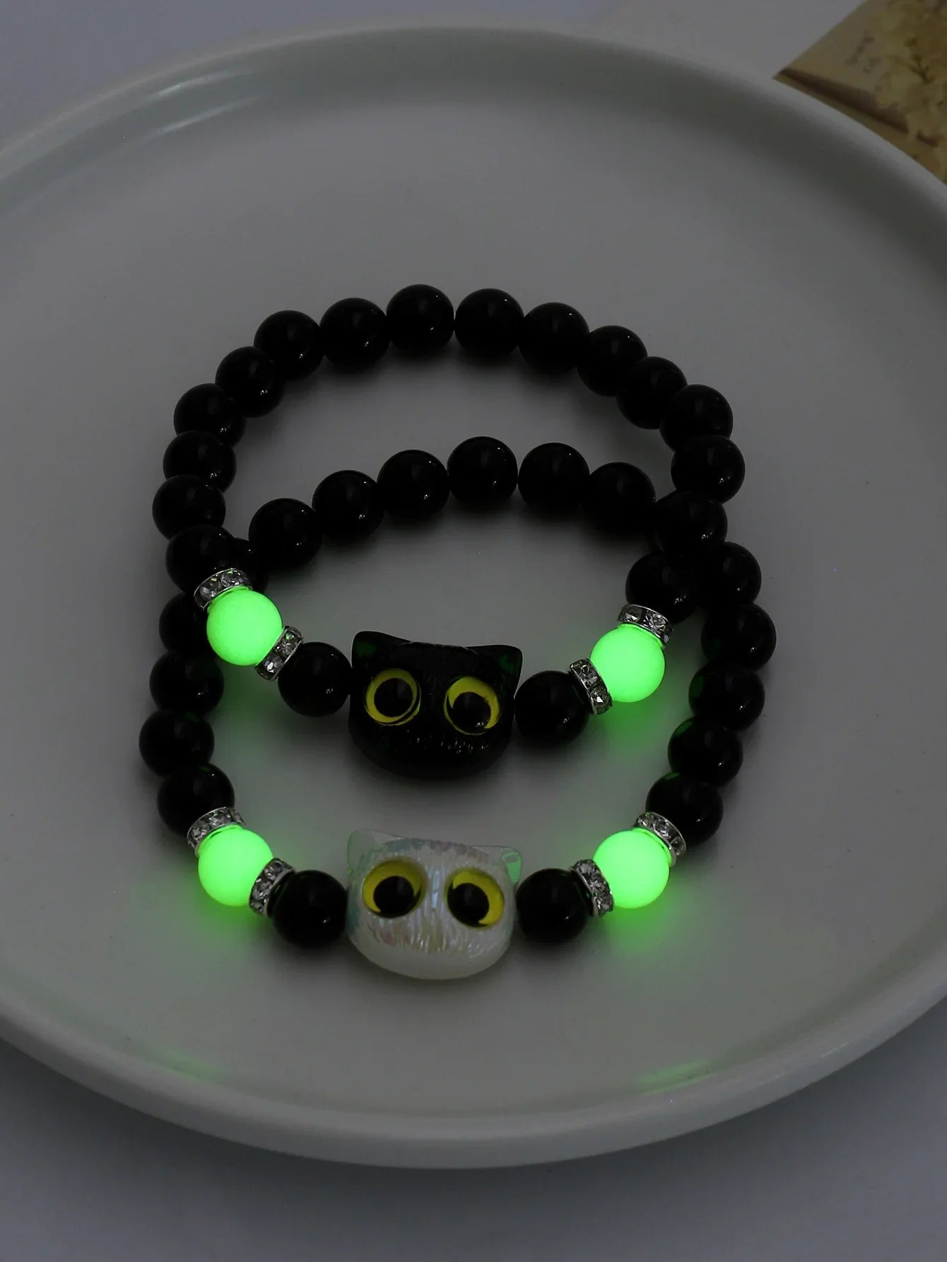 Cute Big Eye Cat Luminous Bracelets For Women Cartoon Animal Pendant Beaded Hand Chain Friendship Couple Bracelet Jewelry Gift