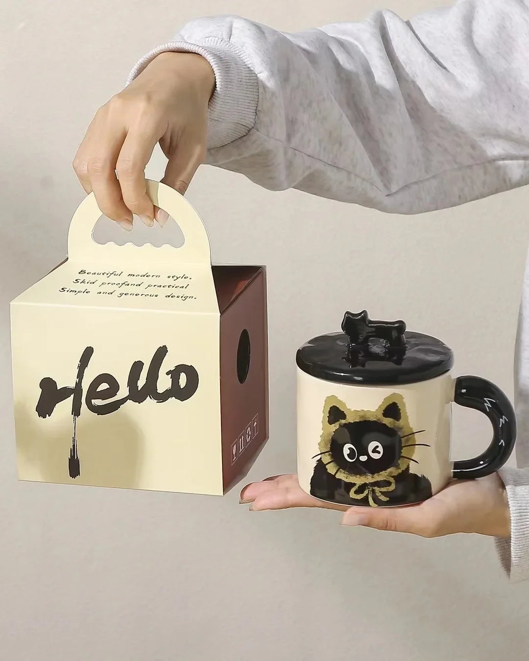 Creative personality cat mug with lid souvenir gift drinking water cup cute ceramic coffee cup office cup