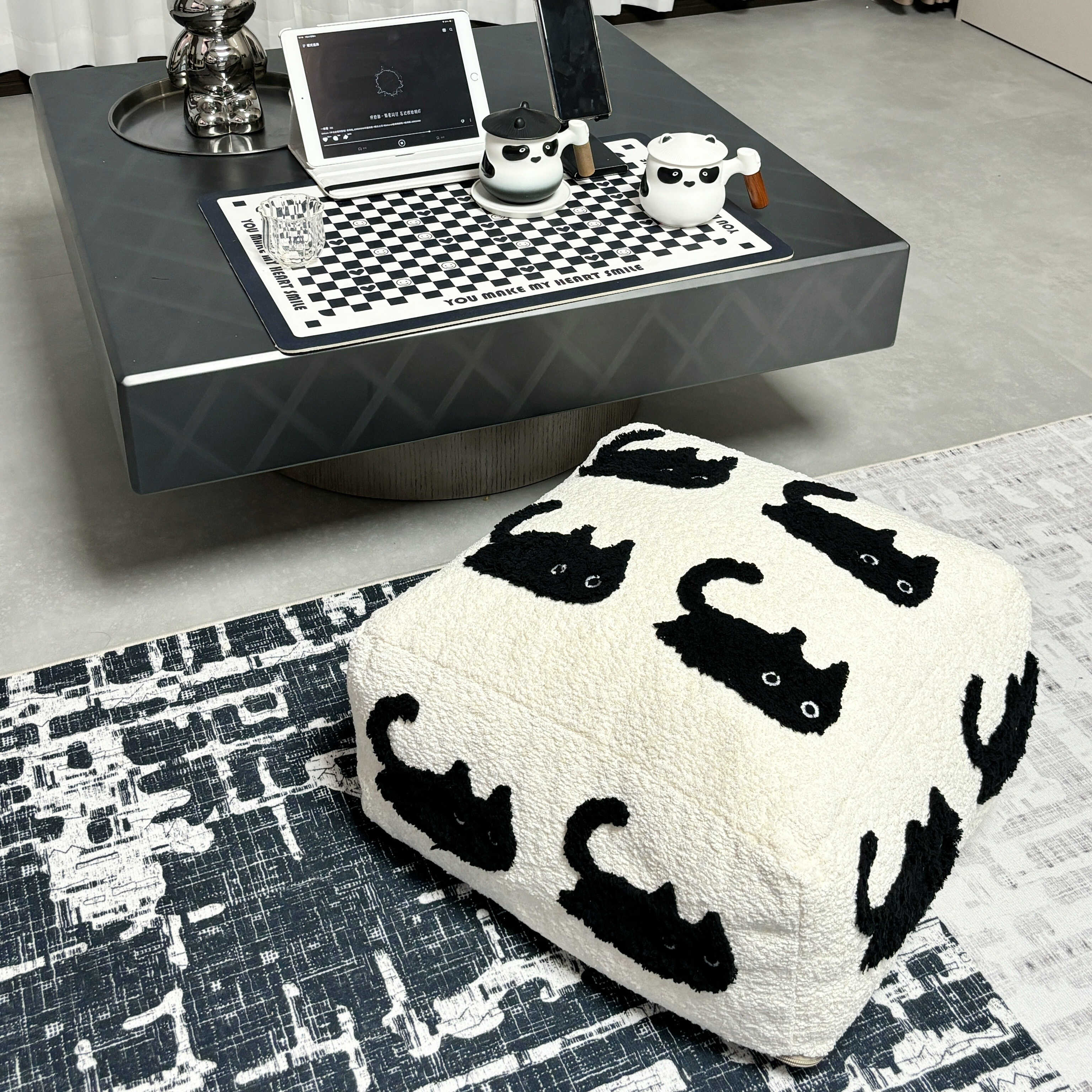 New living room seat pier tatami small black cat plush household futon seat cushion home goods can be dismantled and washed