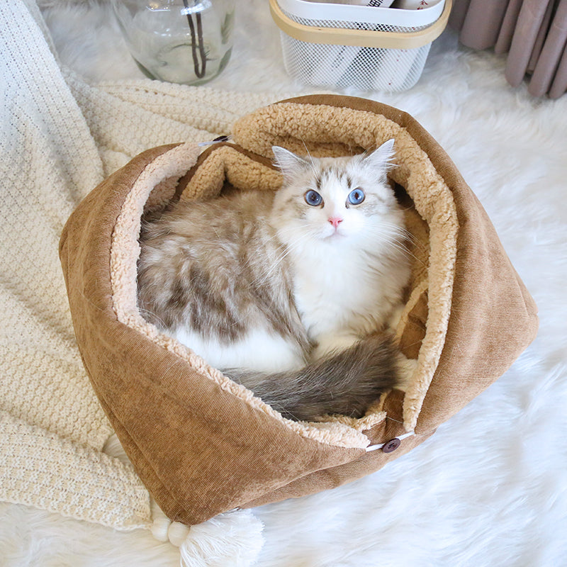 Warm and Comfortable Winter Cat Litter Mat, Foldable and Easy to Store